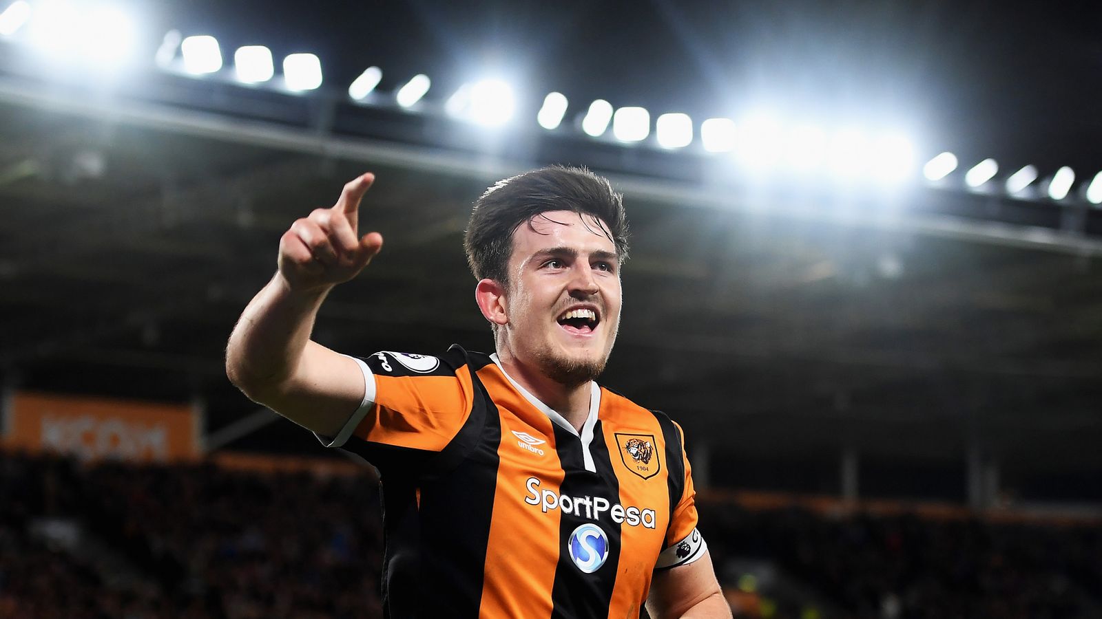 2016/17 Hull City #5 MAGUIRE Home Jersey (L)